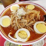 Mouko tanmen nakamoto - 味噌卵麺[野菜大盛]辛さ2倍麺硬め(2020.5.26)
                あれ( ﾟÅﾟ；)…器小さくね！？
                野菜大盛りは少し前から気持ち大盛り位になってたけど、遂に器まで変わった(´・ω・`)?