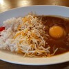 M - チーズ玉子カレー