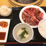 Minato Mirai De Yakiniku Douraku - 