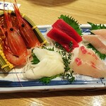 Sushi Tsukiji Nihonkai - 刺身盛り合わせ２人前（\１５６０）