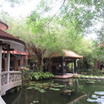 Moc Vien Restaurant - 王侯貴族の別荘風