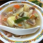 酒の穴 - 名物八宝菜・200円