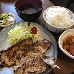 家庭料理居酒屋 よってって - ♪豚肉の塩麹定食 ¥500