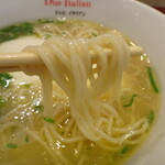 黄金の塩らぁ麺 ドゥエイタリアン - 