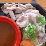 黄金の塩らぁ麺 ドゥエイタリアン 市ヶ谷本店 - 牛サーロインのしゃぶしゃぶ