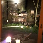 あさば - カフェから舞台を眺める