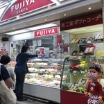 Fujiya - 不二家 中野ブロードウェイ店