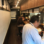 Tsukemensemmongantsuke - 店内入るとこんな感じ
                      カウンター席のみ