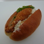 フラッグスベーカリー - 白身魚コッペ：１５０円