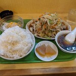 萬来 - 野菜炒め定食のライス大盛り(税別850+200＝1050→1155円)