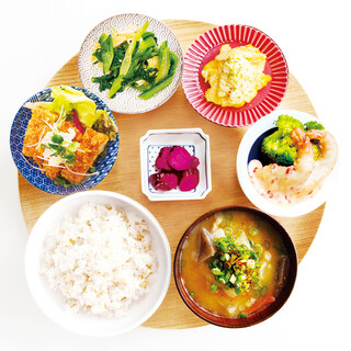 日常よりちょっと上質で体に優しいお食事を