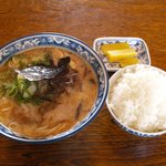 西峯ラーメン - ラーメン（550円）＋めし（150円）