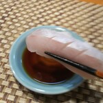 Sushi Tatsu - カンパチは 腹身です