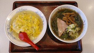 Chinchin Hanten - ラーメンセット(天津丼＆ほうれん草麺)