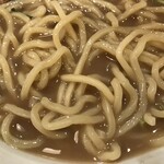 日の出らーめん - 麺アップ