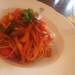 cafe de leger - ナポリ風パスタ800円 ナポリタンには珍しい細麺