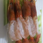 魚力海鮮寿司 - 料理写真:赤海老 これで590円 身も頭も美味しかったです