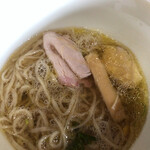 らあめん サンド - 昆布水つけ麺に鶏スープをドボン！