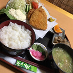 Yanagi - 牡蠣とアジのフライ定食