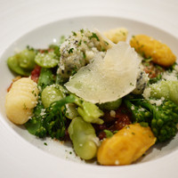 RISTORANTE YOSHIMI - ジャガイモのニョッキ、春野菜とトマトソース
