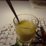 フィオッキ - 新玉ねぎの冷製スープ