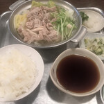 Naberyouri Yoshitomi - 水炊き800円　たまたま▲100円でした♪