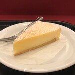 CAFFE VELOCE - ベイクドチーズケーキ（３１０円）