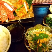 松阪牛たんど - カルビ・ホルモン定食1,380円（税別）