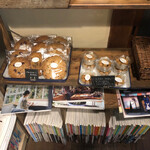 なたね - ちょっとした焼き菓子なんかも売ってたり