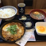 吉野家 - R.1.9.10.昼 月見牛とじ御膳 680円税込・大盛 +100円税込・とん汁変更 +130円税込