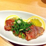 炭火焼き笑鶏 - 