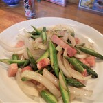 くつろぎ亭ひこべえ  - ひこべえ風アスパラベーコン