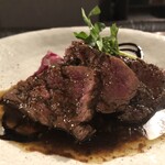 Grilled beef fillet with balsamic soy sauce