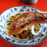 新ちゃん - ぎょうざ　リフト