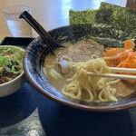 Ramen Kado - 2020/5/29
                      ラーメン丼セット1,000円（単品ラーメン850円、単品チャーシュー丼180円）