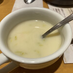 ステーキ宮 - スープは全部て四種類、幾らでもお代わり出来ます。