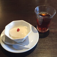 白碗竹快樓 祇園店 - 杏仁豆腐