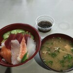 名嘉鮮魚 - 海鮮丼セット