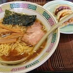 じれっ亭 - Ｂセット（ラーメン ＋ 餃子３ケ）¥650