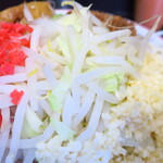 ラーメン二郎 - 野菜（そのまま）