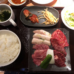 炭火焼肉 羅山 - 