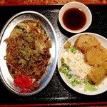 ＹＵＫＩ - ２０１２／０５／１９　静岡黒はんぺん揚げ　　富士宮焼きそば　出前です。