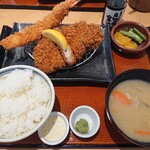 旨いとんかつ かつはな亭 - 黄金豚のロースかつ(120g)＆海老フライ定食 1390円＋(税)