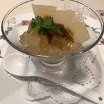 礼華　青鸞居 - アミューズ　フカヒレのお刺身　山椒ソース
            礼華さんは山椒の使い方がいつも絶品