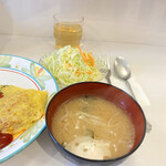 キッチンニュー早苗 - サラダ、お味噌汁付き