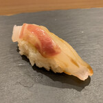 SUSHI TOKYO TEN、 - 桜の葉で〆た真鯛