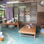 山越うどん - むかしからの席