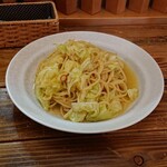 くいもの屋 さらい - ツナキャベツのぺペロンチーノ