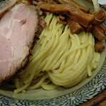 煮干し中華そば 一剣 - 麺