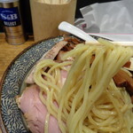 煮干し中華そば 一剣 - 〆方最高でモチモチ